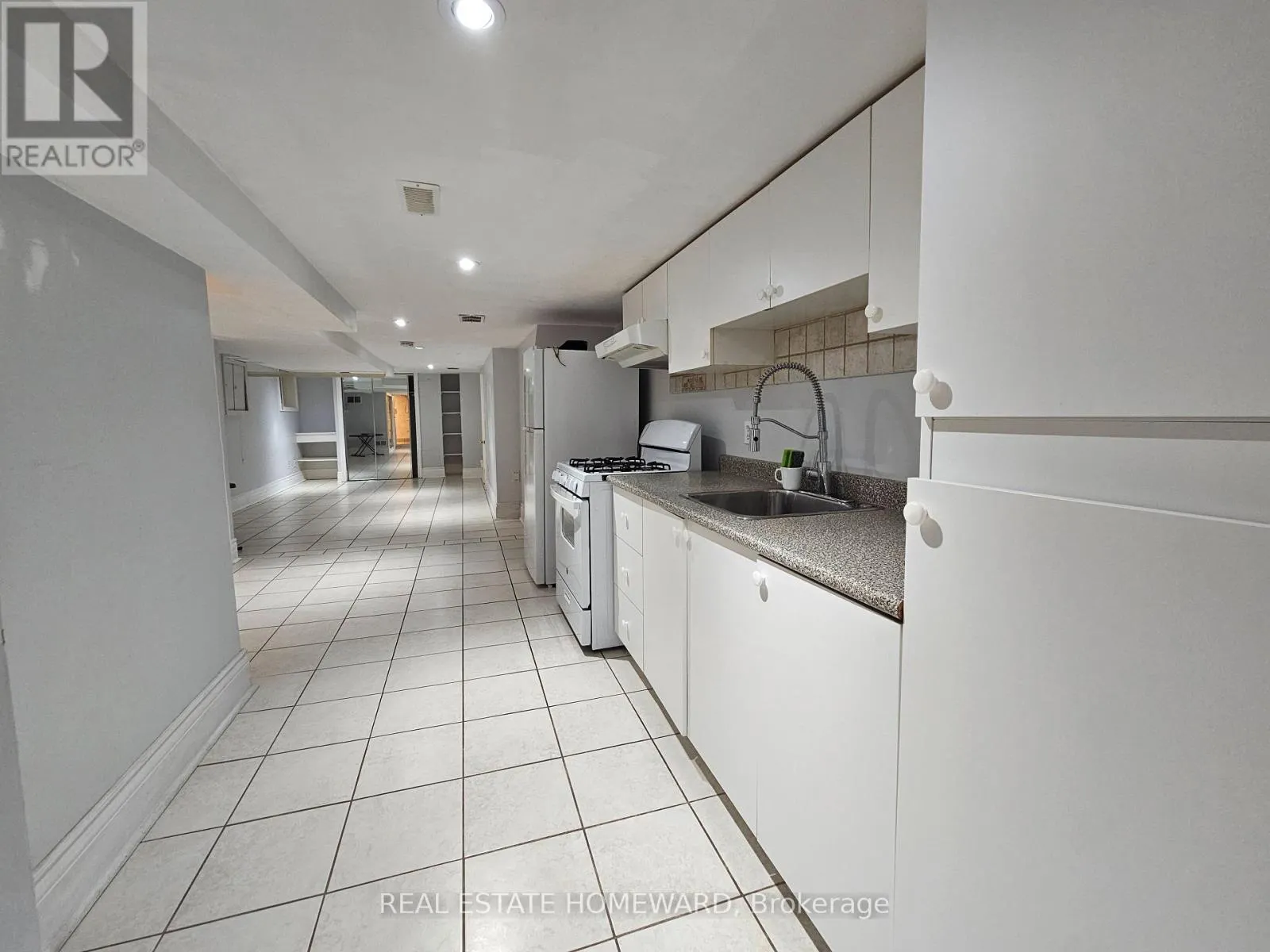 LOWER LEVEL - 19 KEYSTONE AVENUE