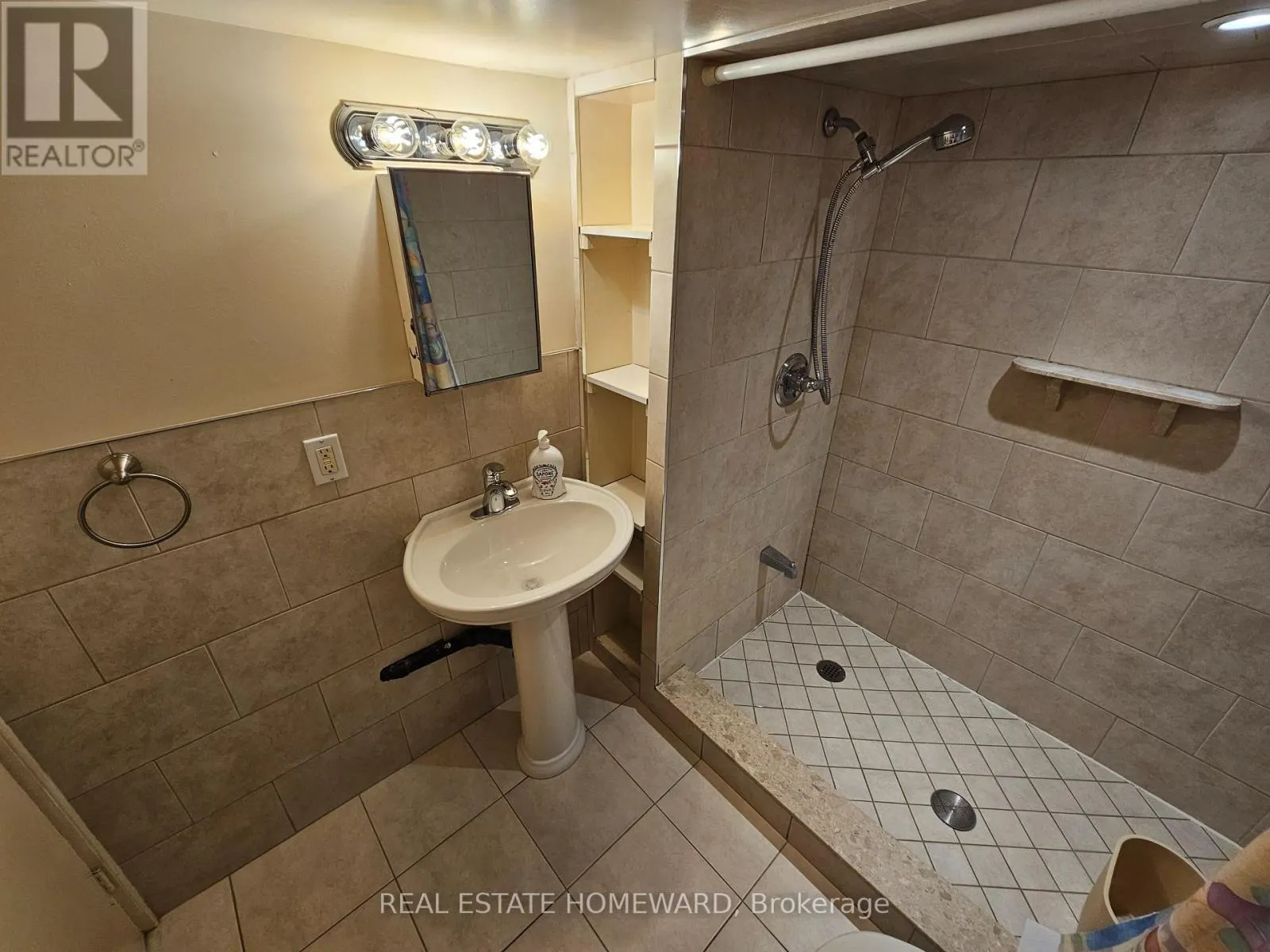 LOWER LEVEL - 19 KEYSTONE AVENUE