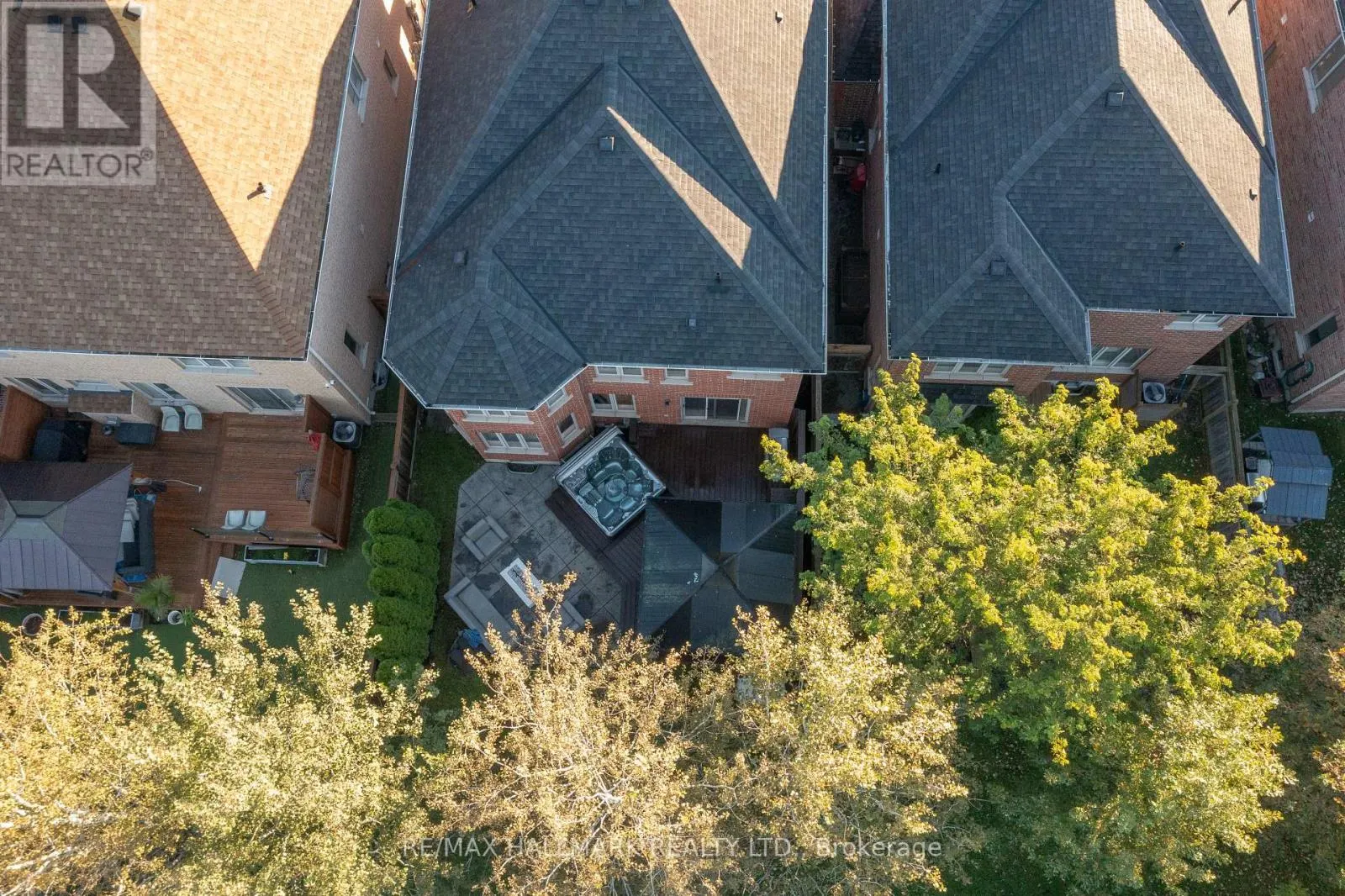 27 BEVERTON CRESCENT