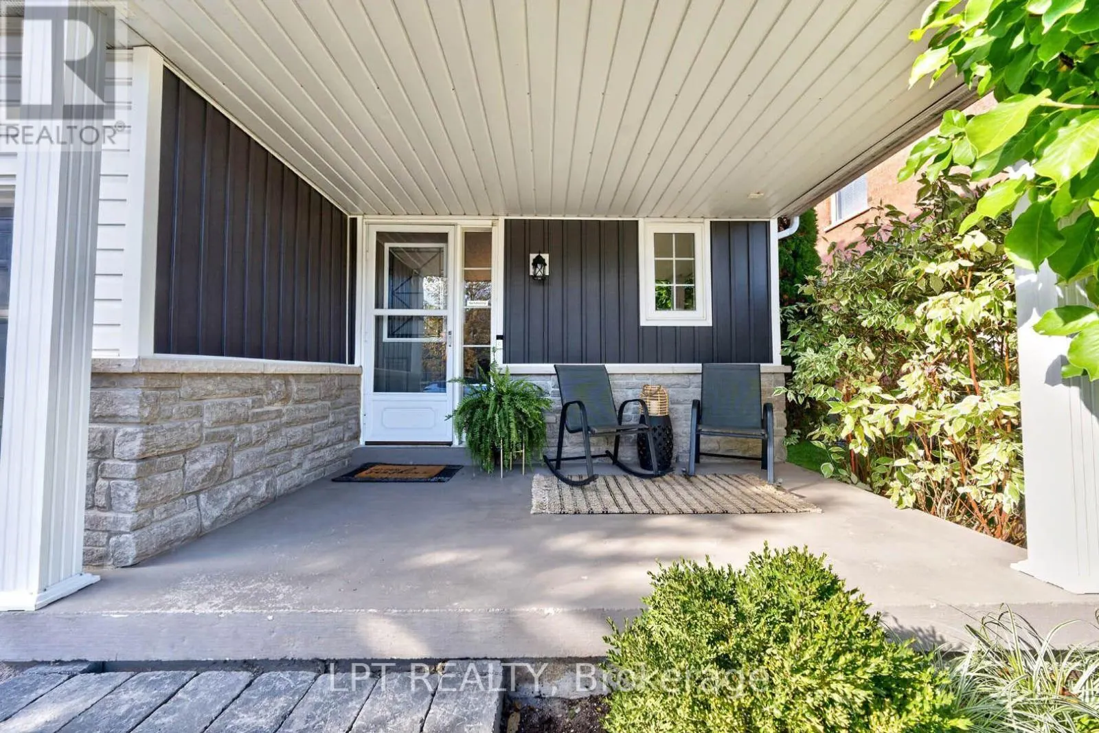 32 PRIMEAU AVENUE