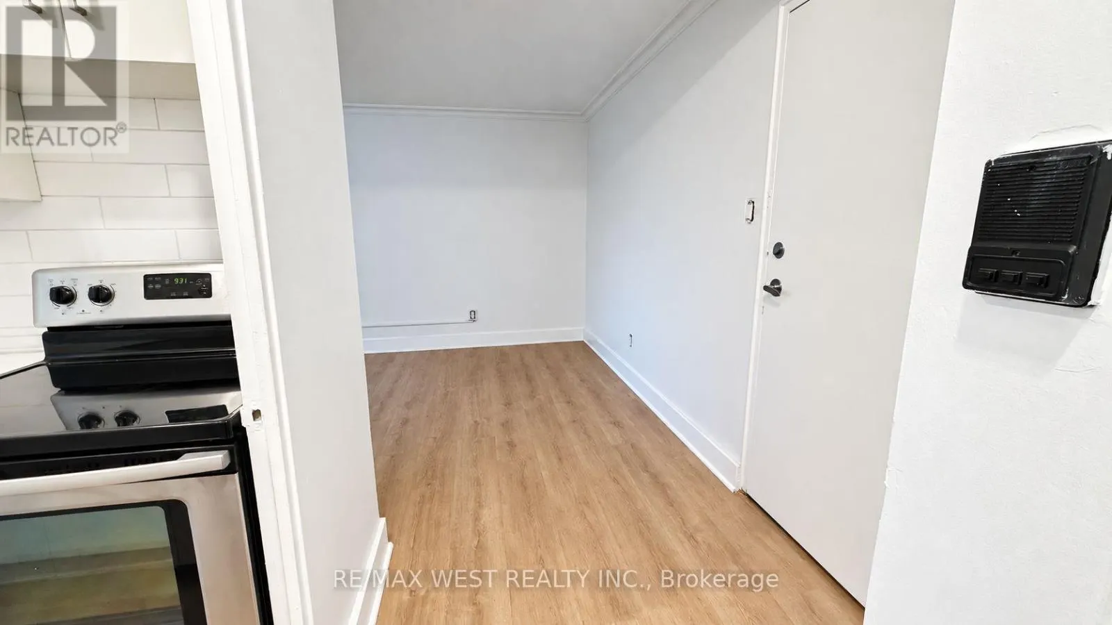 110 - 1243 BROADVIEW AVENUE