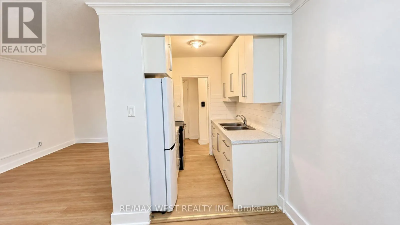 110 - 1243 BROADVIEW AVENUE
