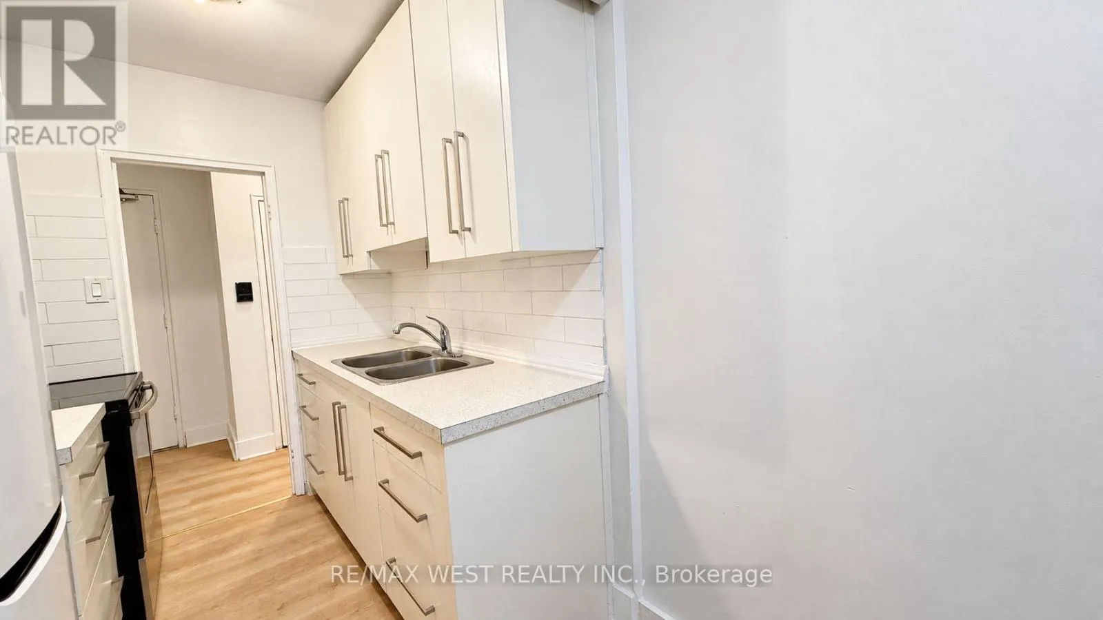 110 - 1243 BROADVIEW AVENUE