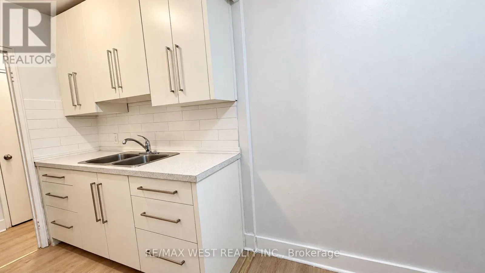 110 - 1243 BROADVIEW AVENUE