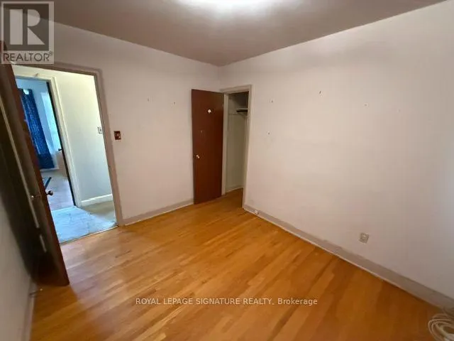 16 HOSHLEGA DRIVE