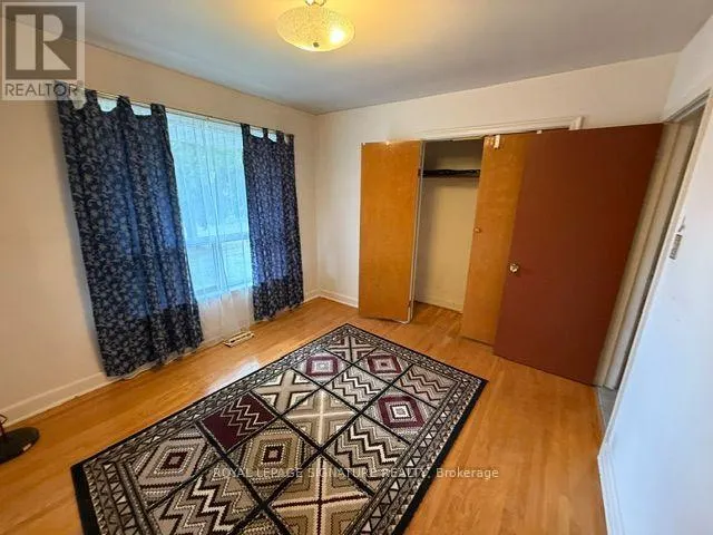 16 HOSHLEGA DRIVE