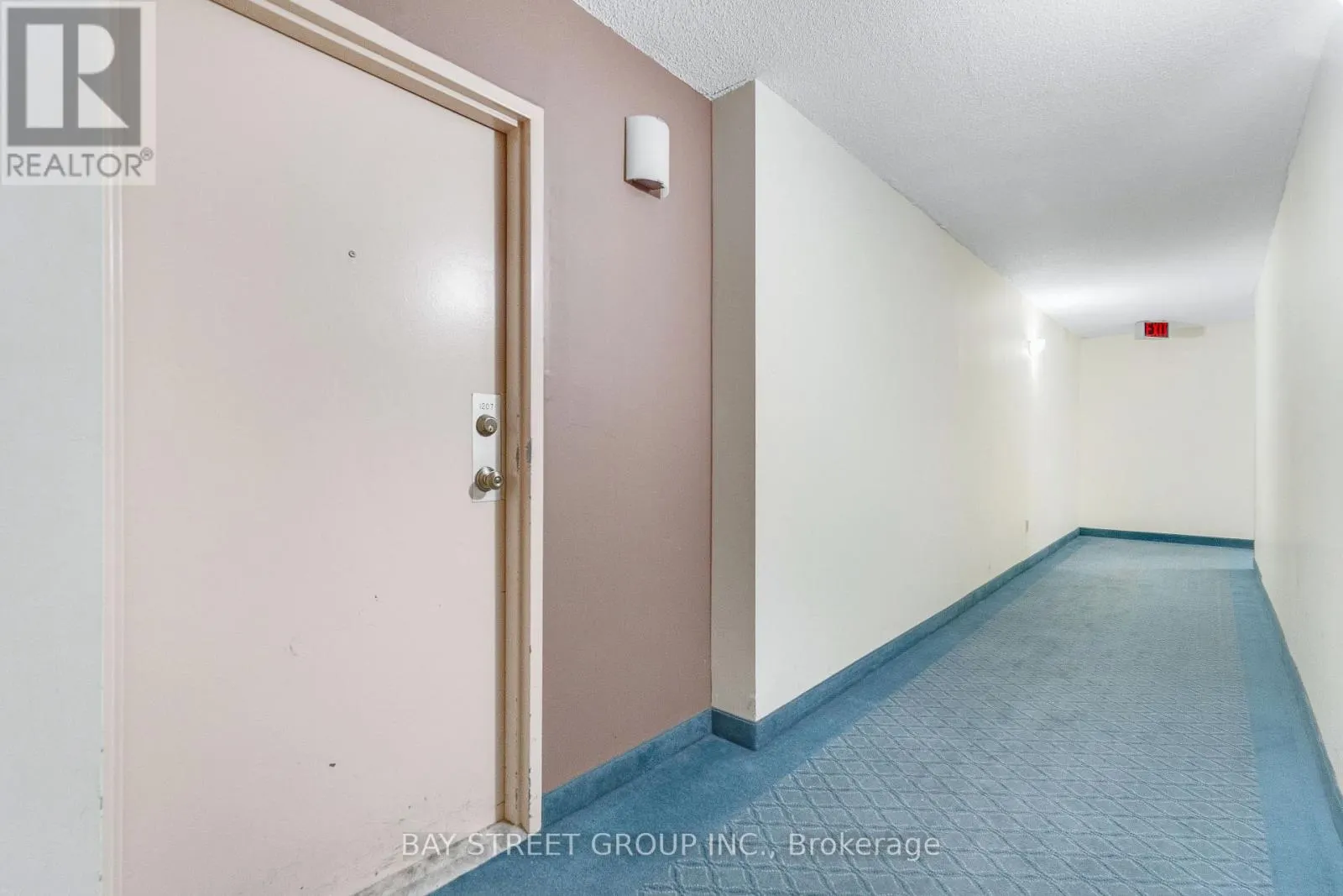 1207 - 10 STONEHILL COURT