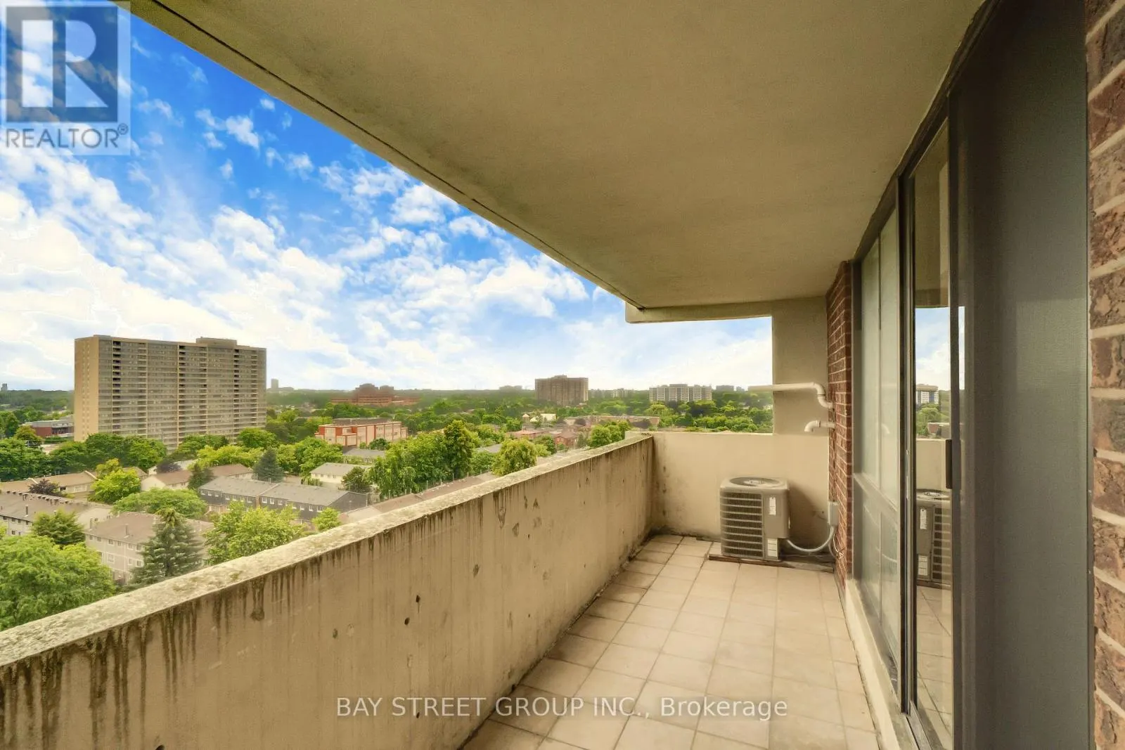 1207 - 10 STONEHILL COURT