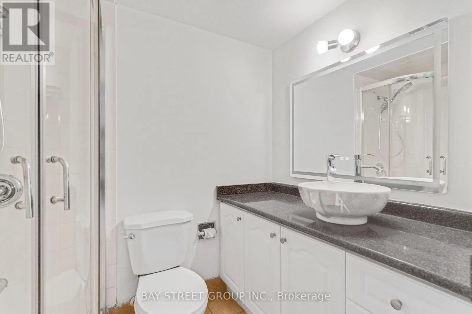 1207 - 10 STONEHILL COURT