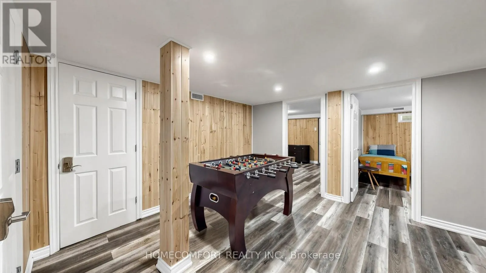 108 MORRIS LANE
