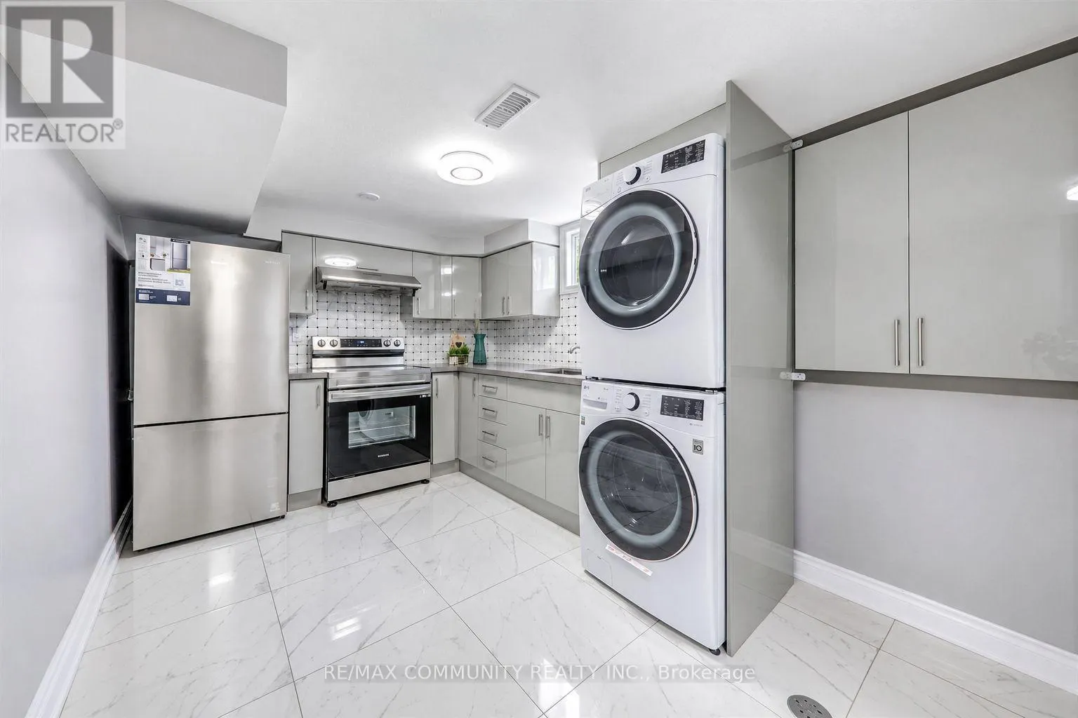 BSMT - 507 BROCK STREET S