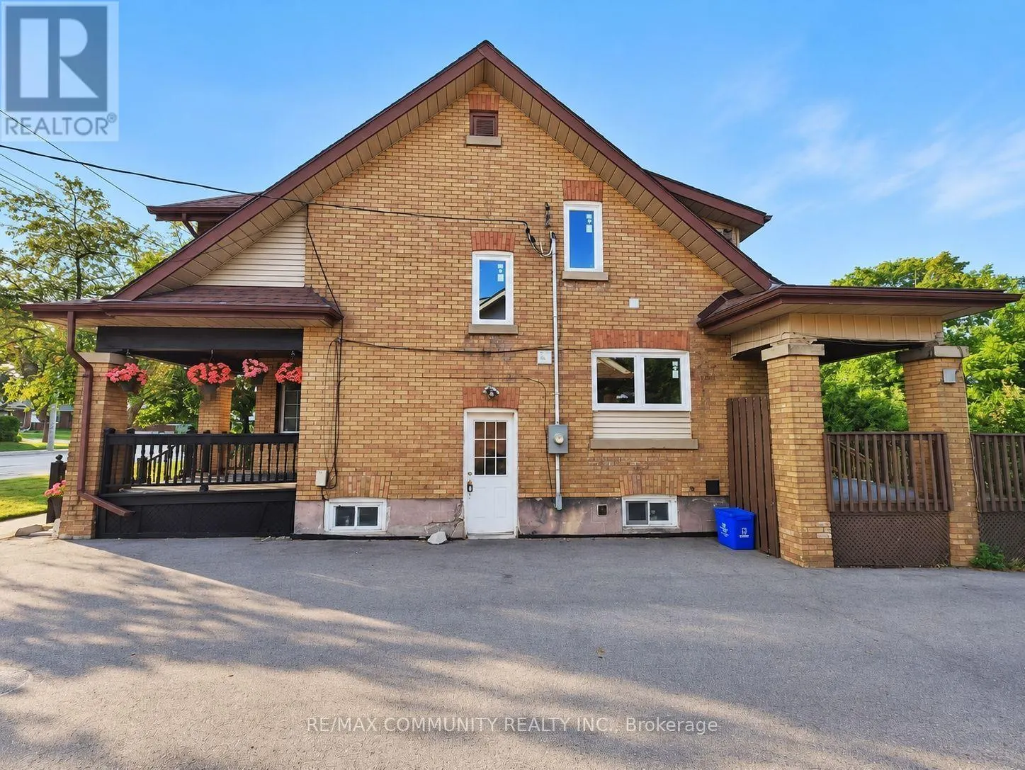 BSMT - 507 BROCK STREET S