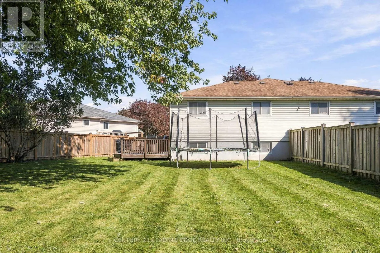 10 FAIRBAIRN COURT