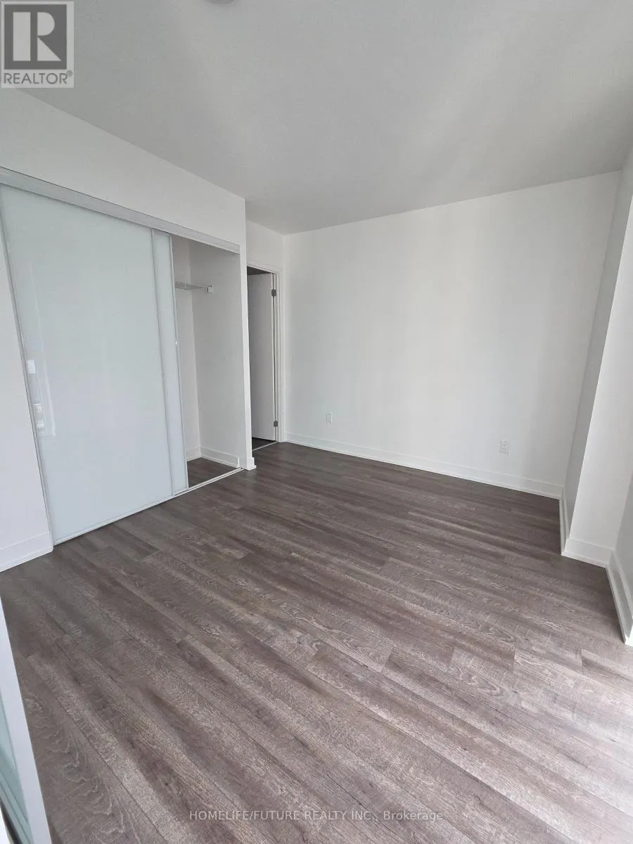 724 - 15 BASEBALL PLACE
