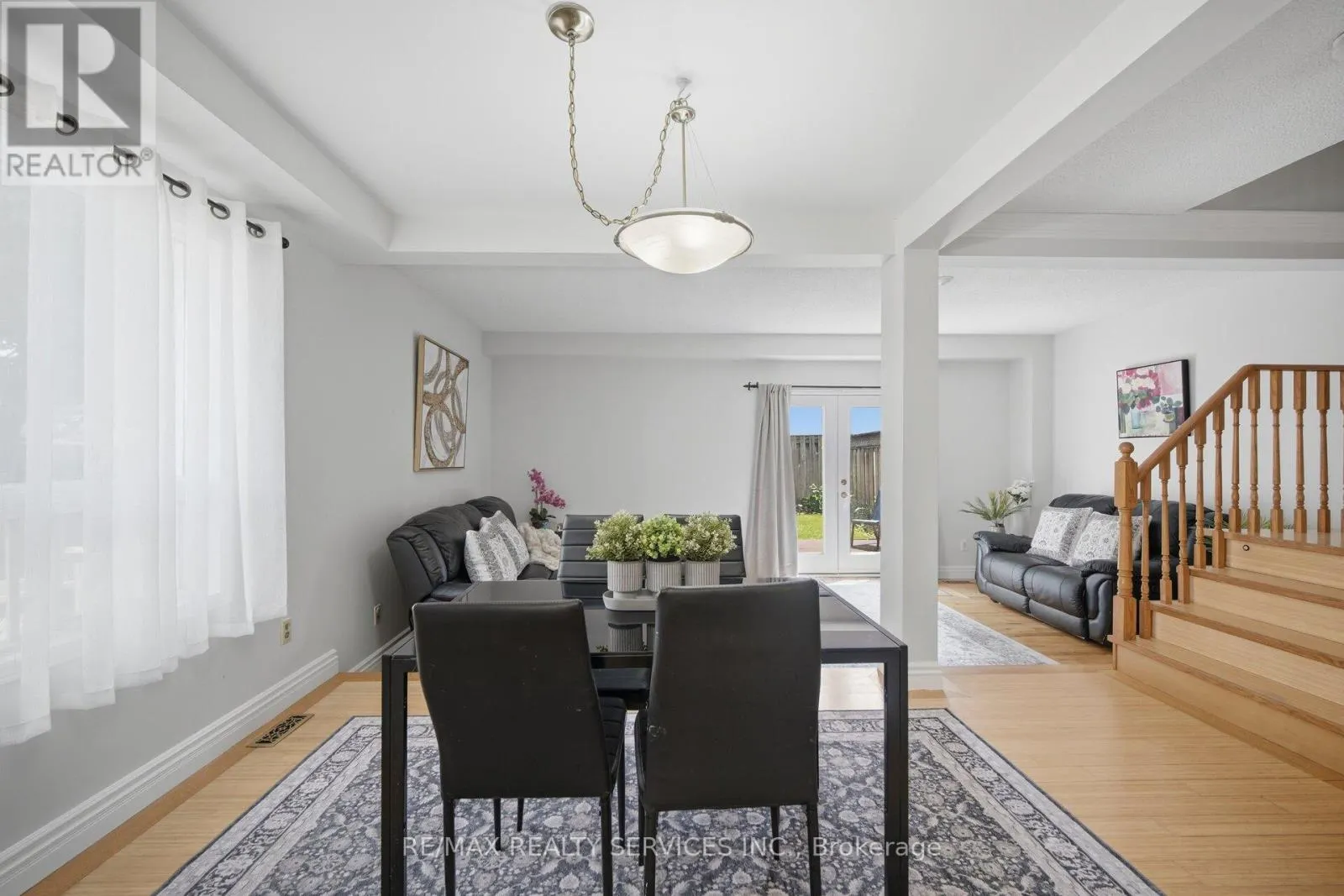 15 CLIMIE COURT