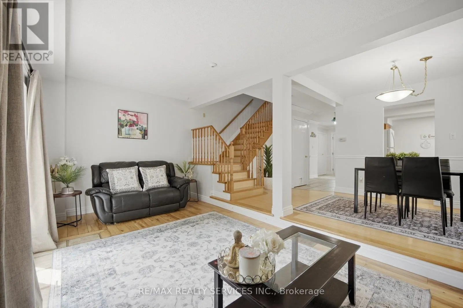 15 CLIMIE COURT