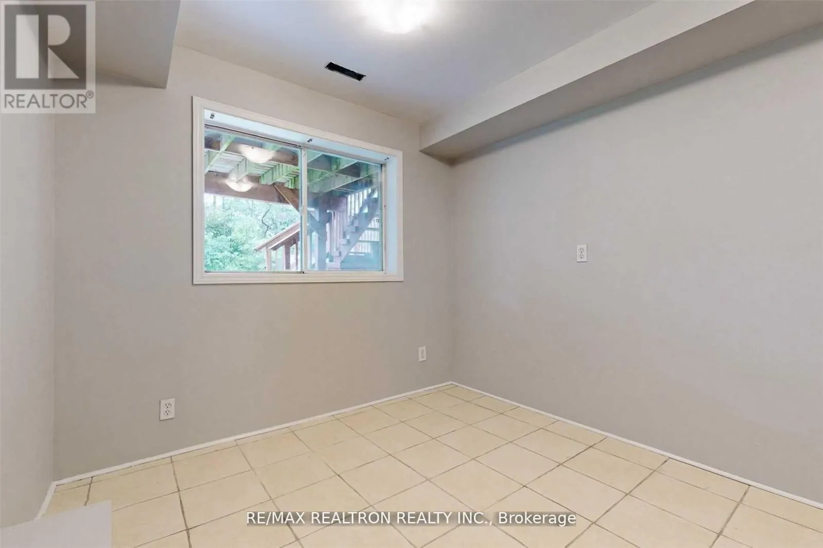 #LOWER - 1250 DARTMOOR STREET