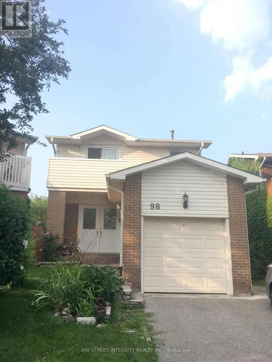 UPPER - 98 CAROLBREEN SQUARE
