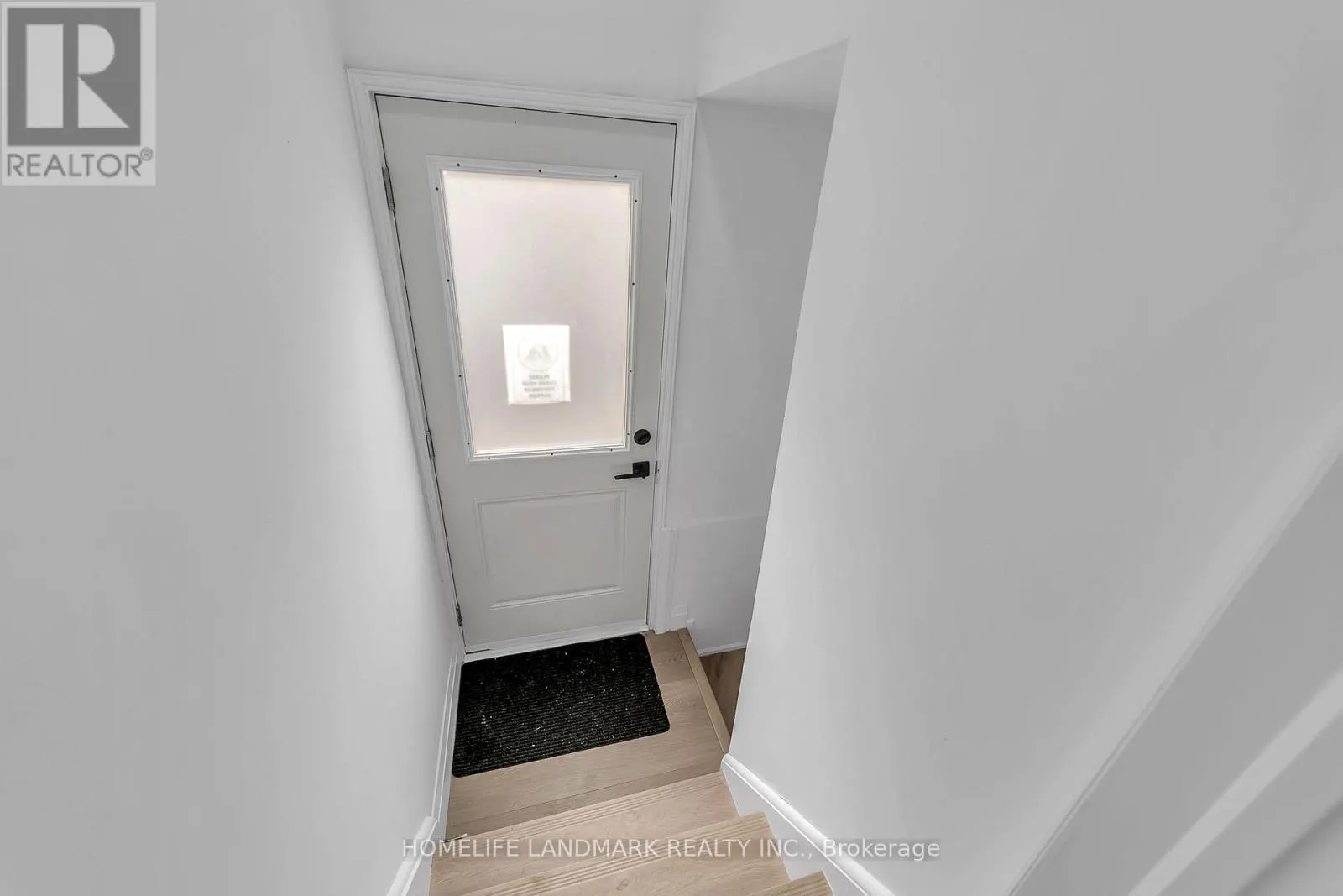 31A (BASEMENT) LAUREL AVENUE