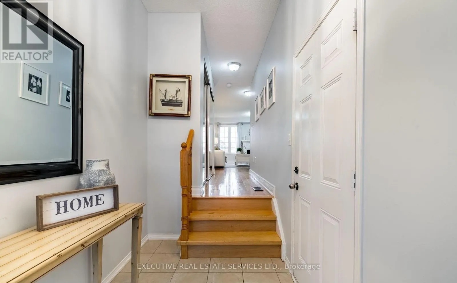 495 ROSSLAND ROAD E