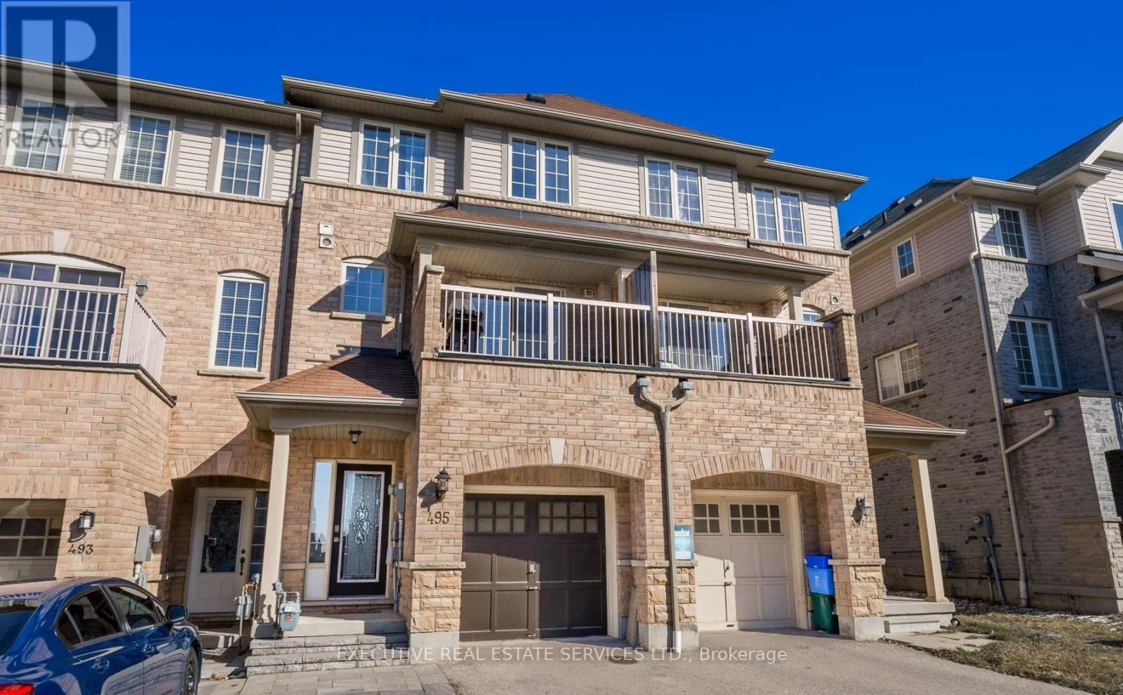 495 ROSSLAND ROAD E