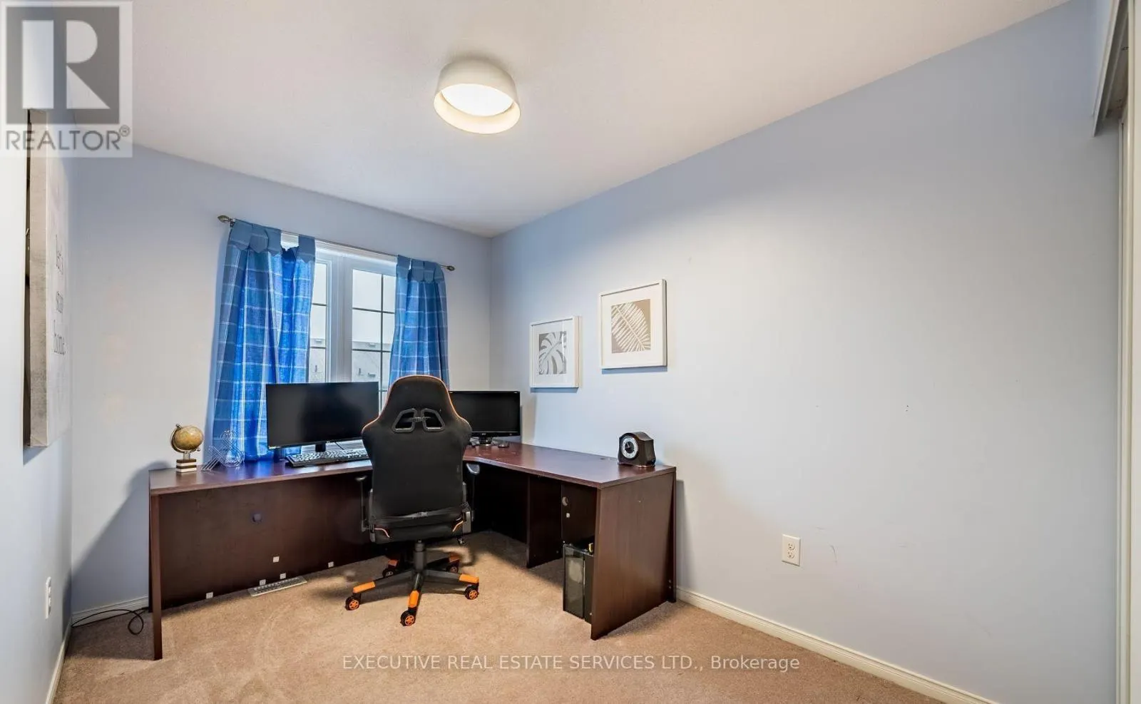 495 ROSSLAND ROAD E
