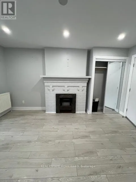 1 - 1659 GERRARD STREET E