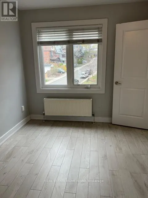 1 - 1659 GERRARD STREET E