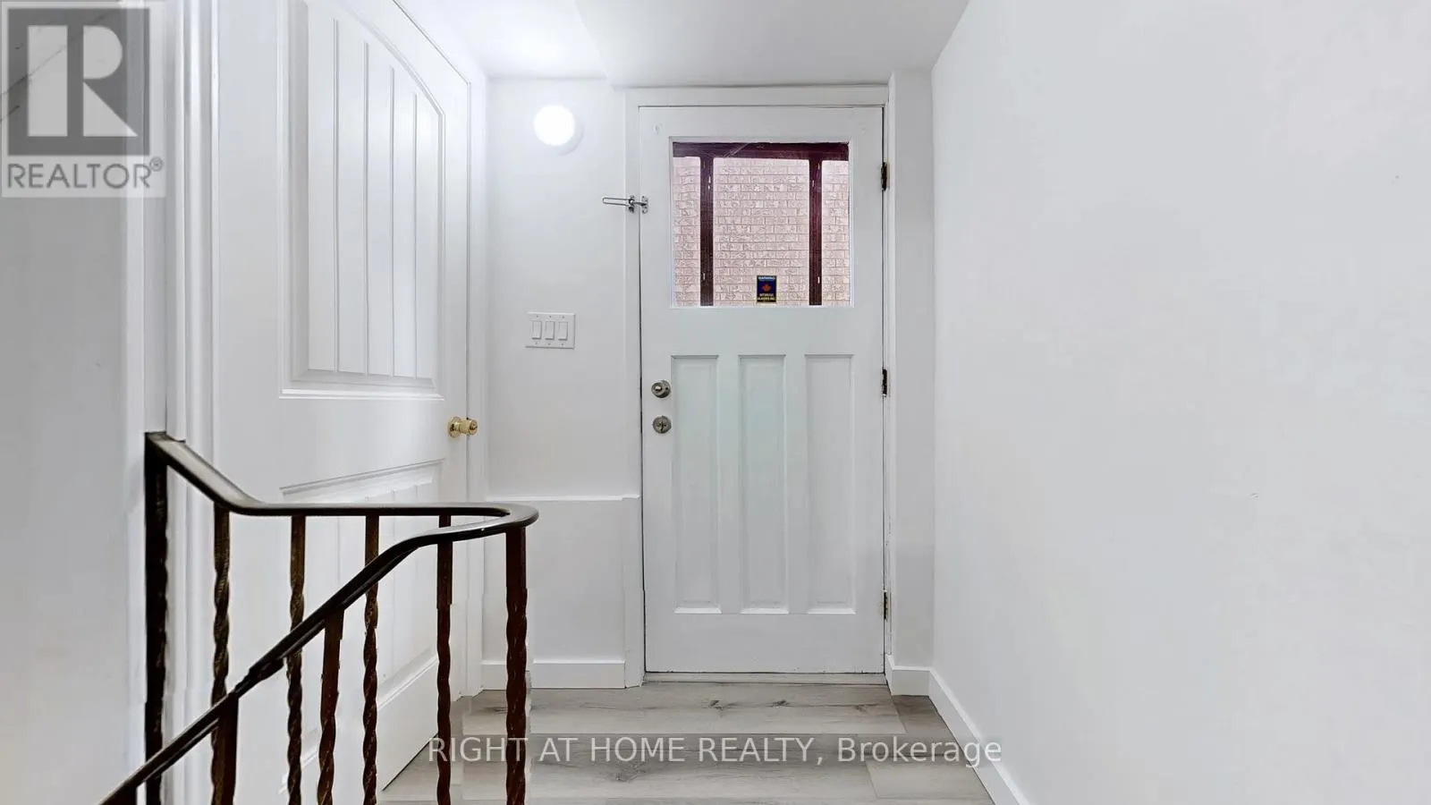 12A KENMORE AVENUE