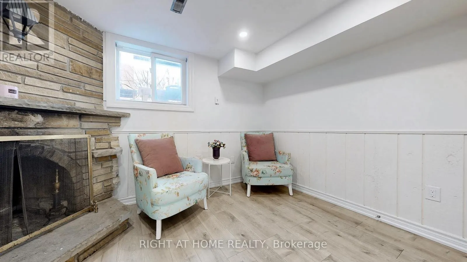 12A KENMORE AVENUE