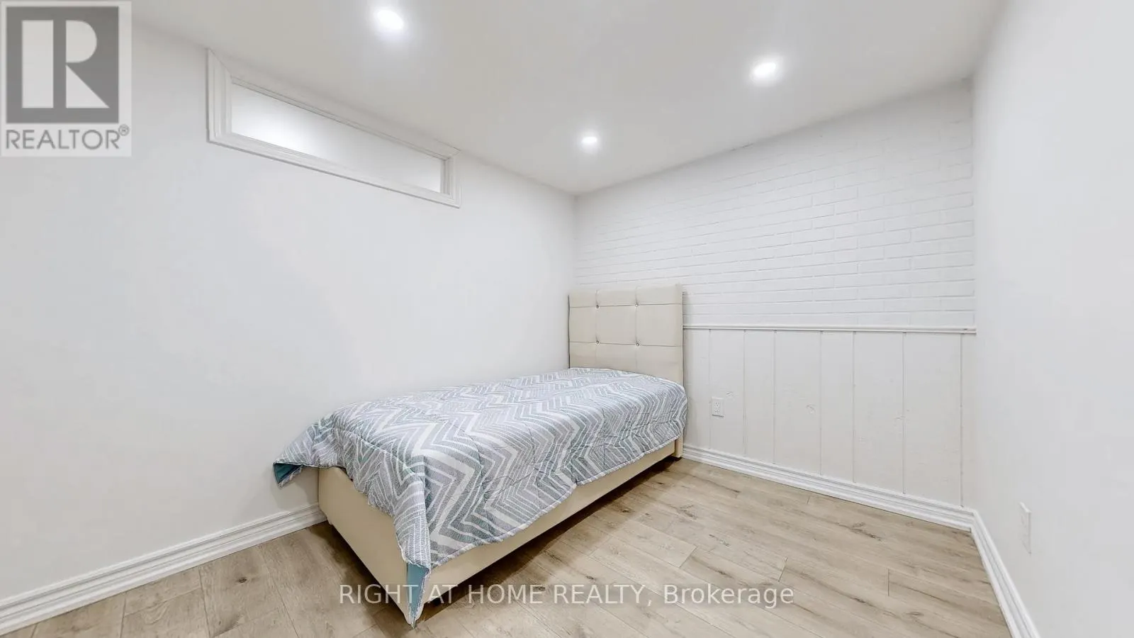 12A KENMORE AVENUE