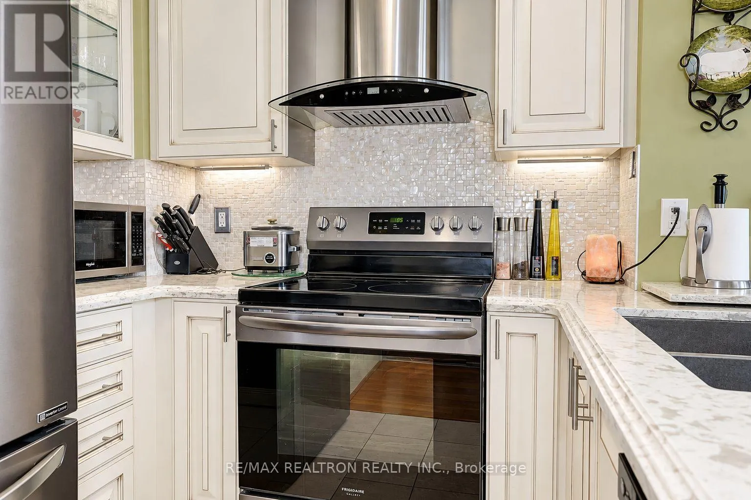 301 - 50 BRIAN HARRISON WAY