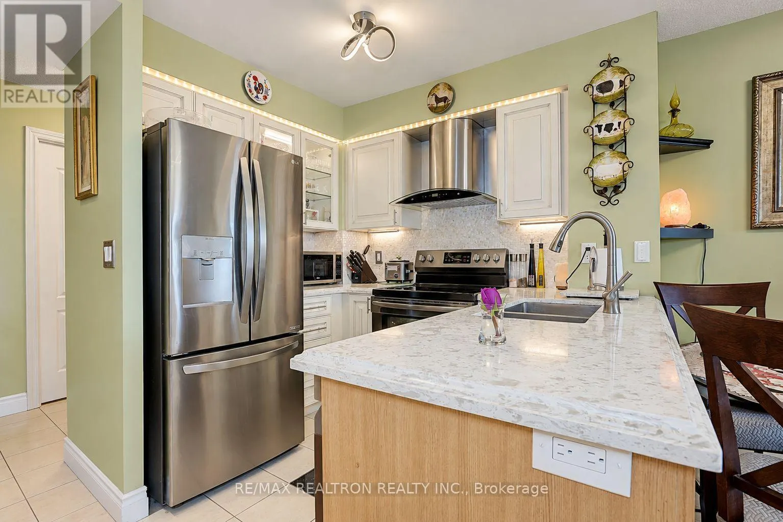 301 - 50 BRIAN HARRISON WAY