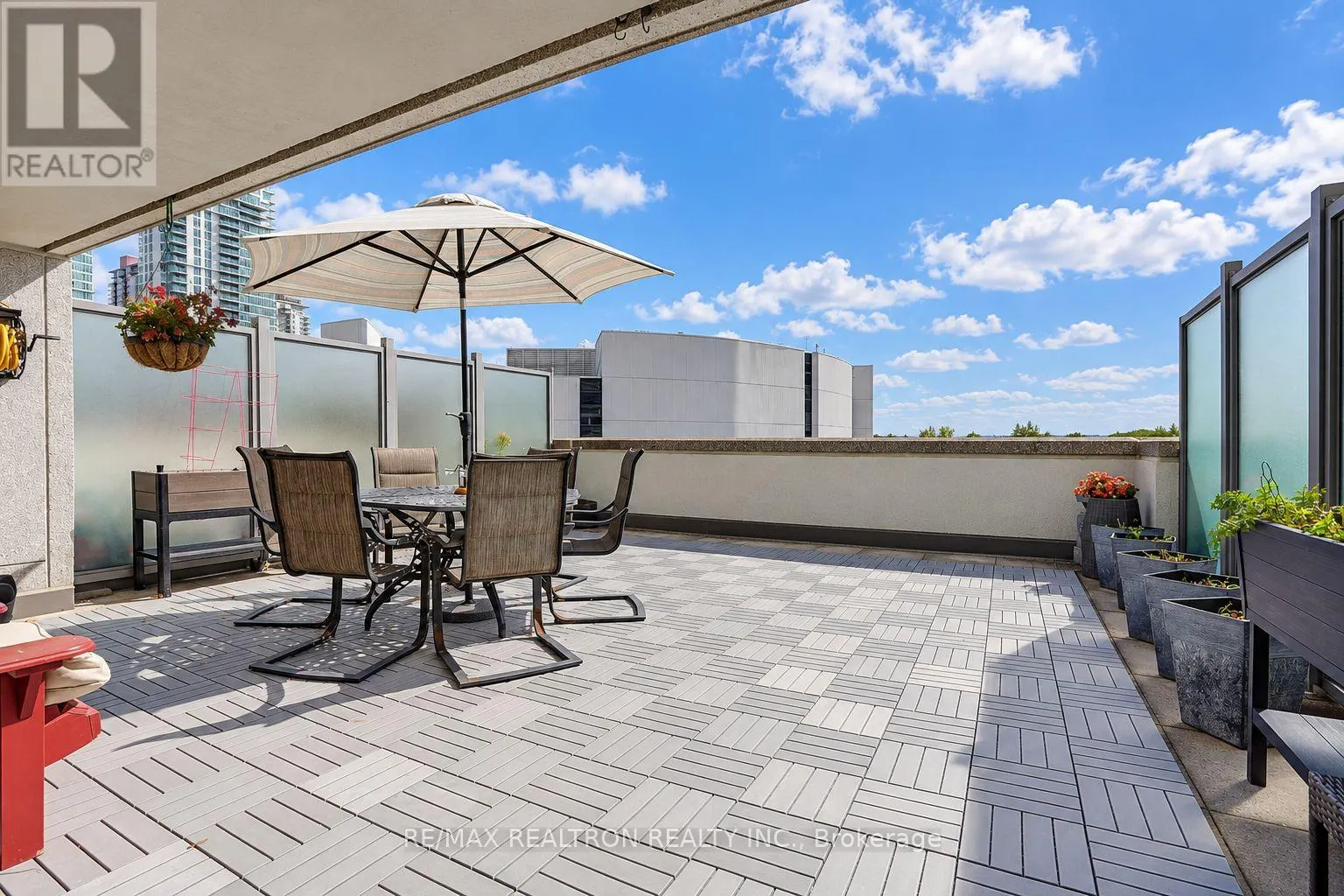 301 - 50 BRIAN HARRISON WAY