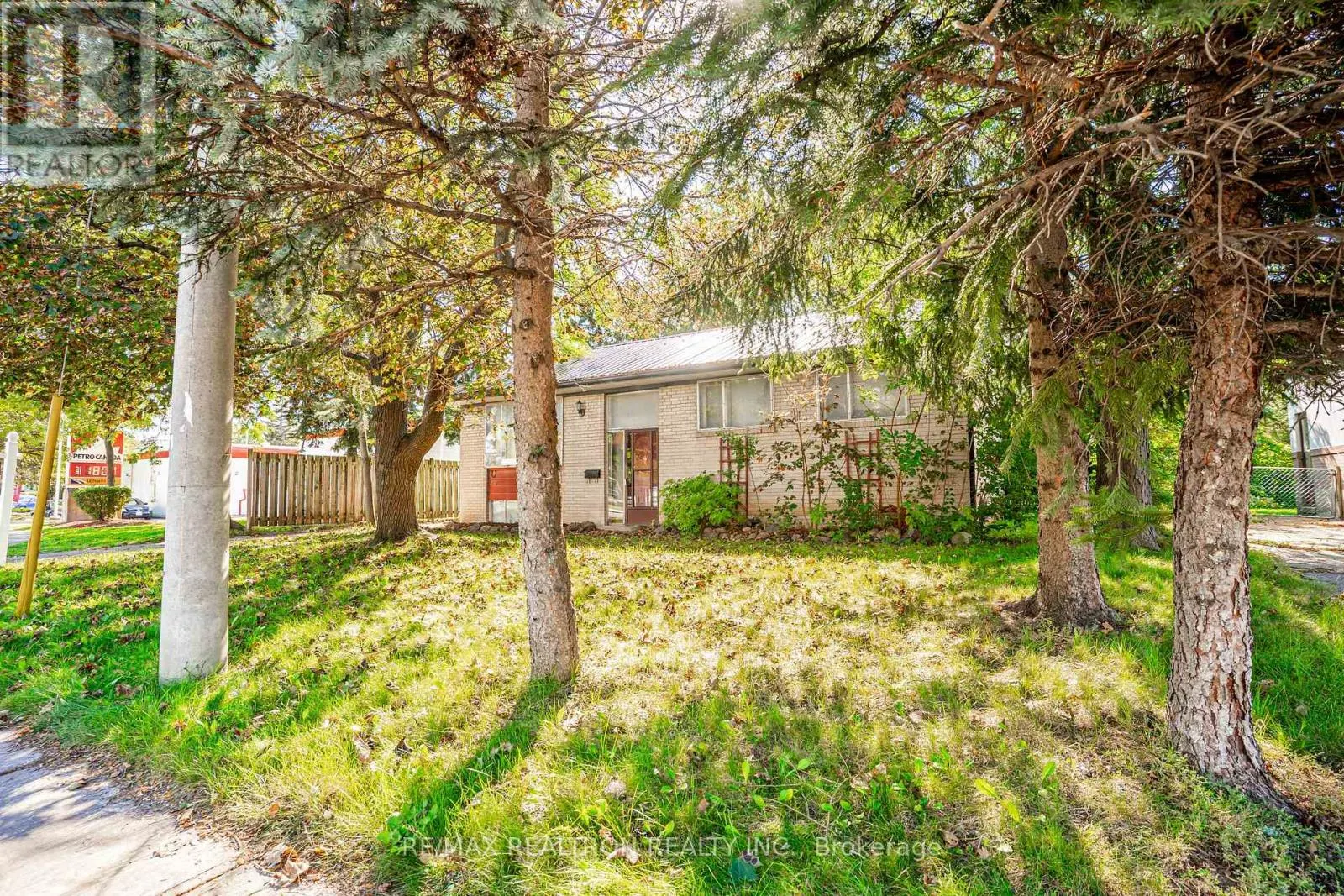 3859 FINCH AVENUE E