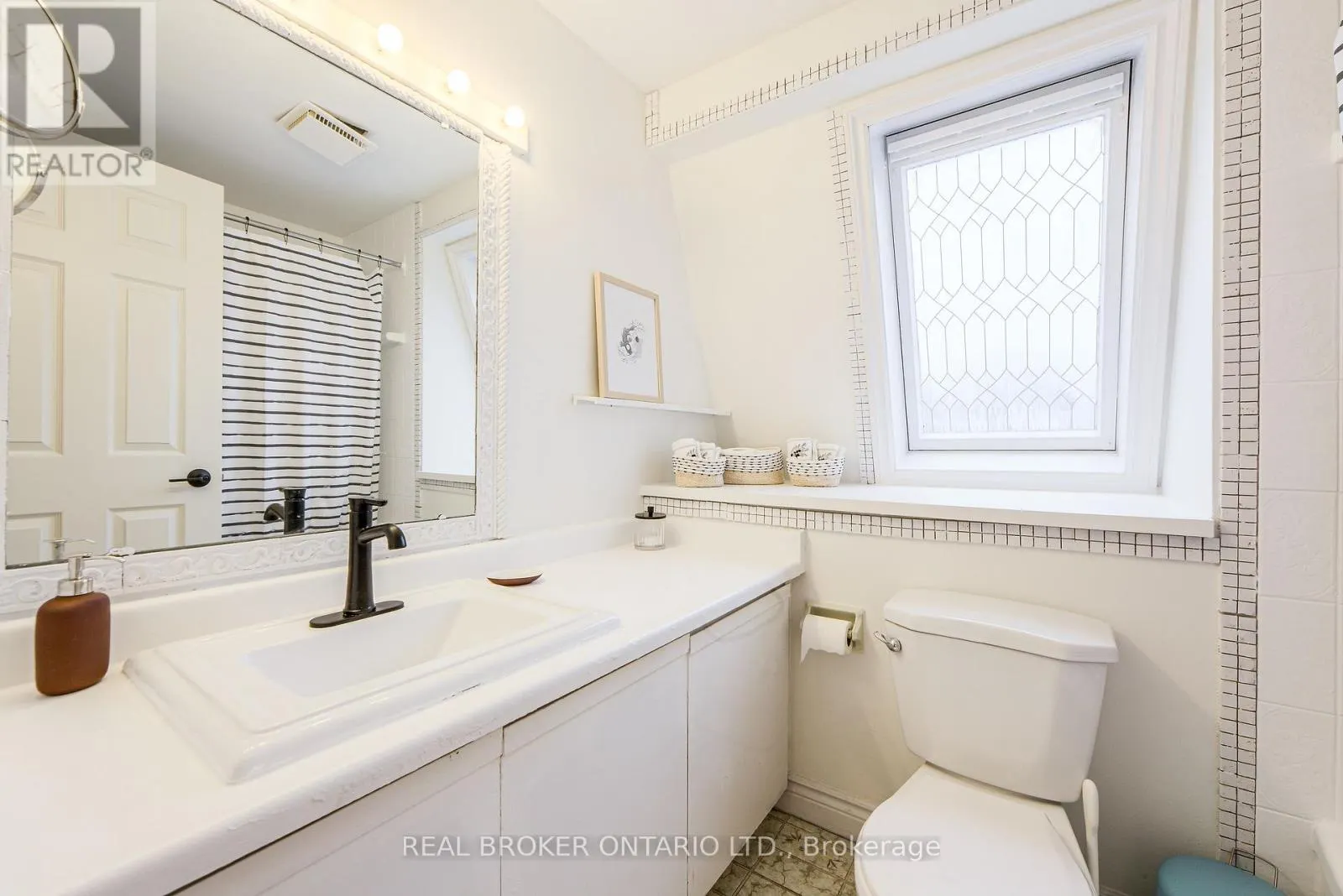6 - 45 BIRCHMOUNT ROAD