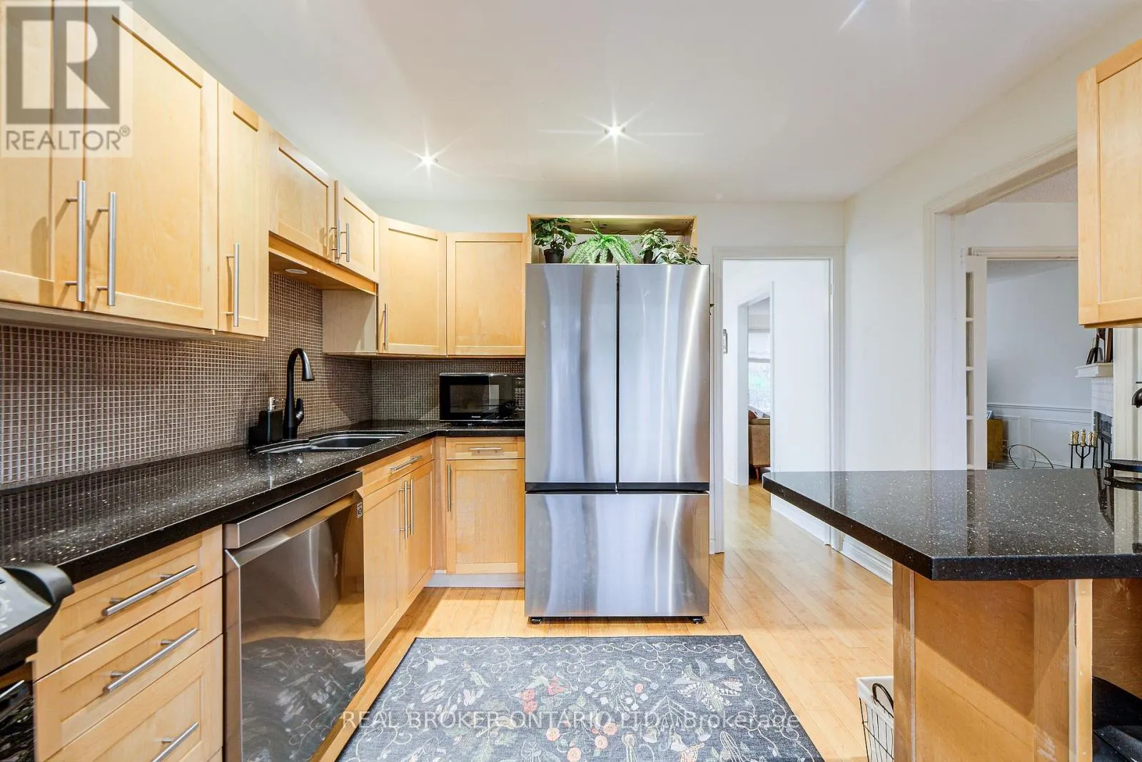 6 - 45 BIRCHMOUNT ROAD