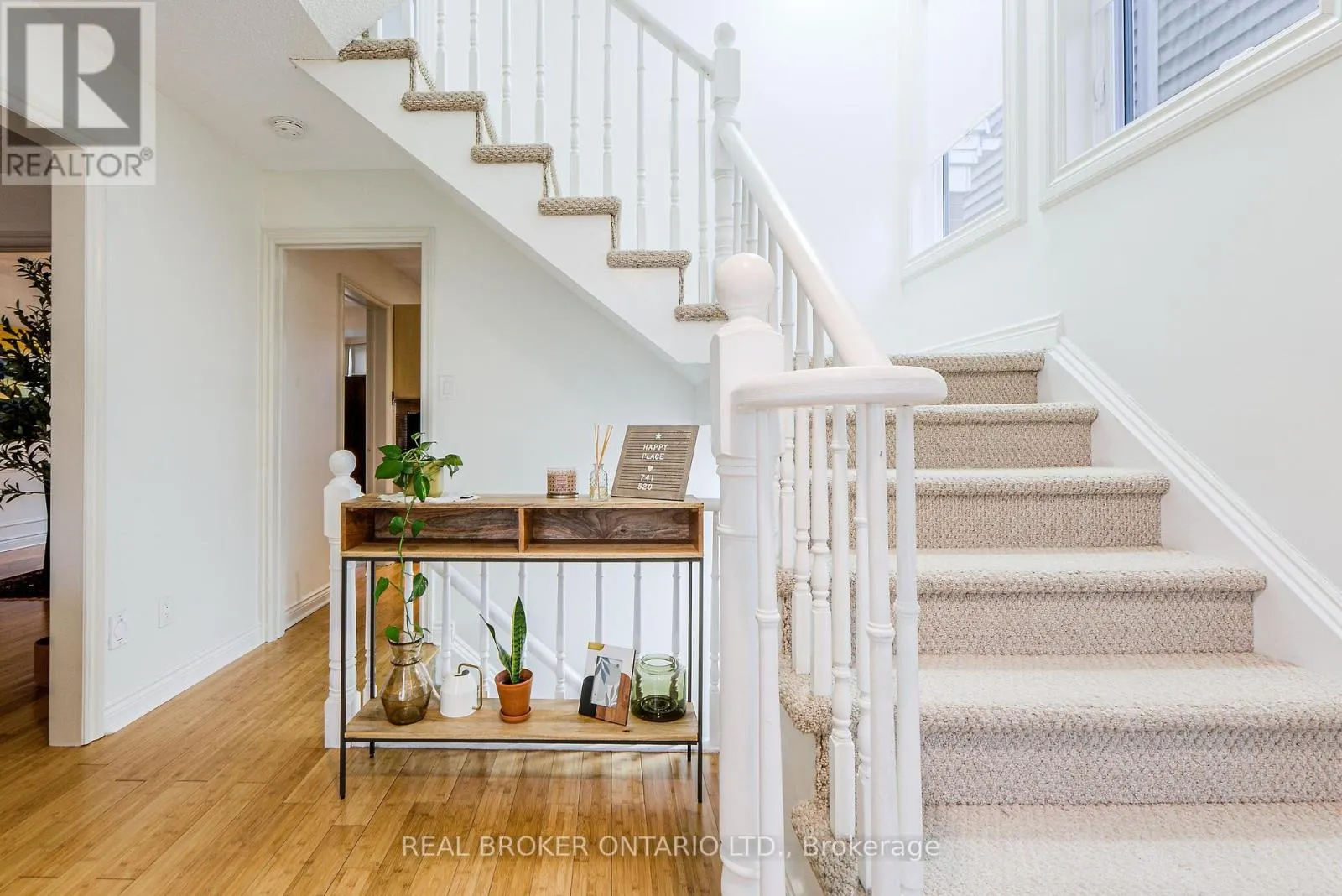 6 - 45 BIRCHMOUNT ROAD
