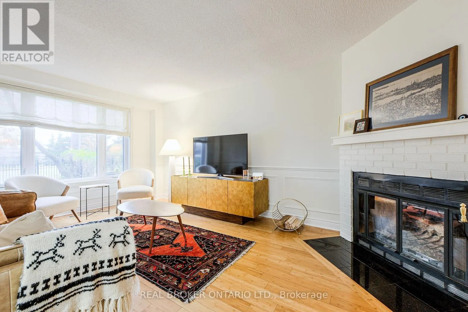 6 - 45 BIRCHMOUNT ROAD