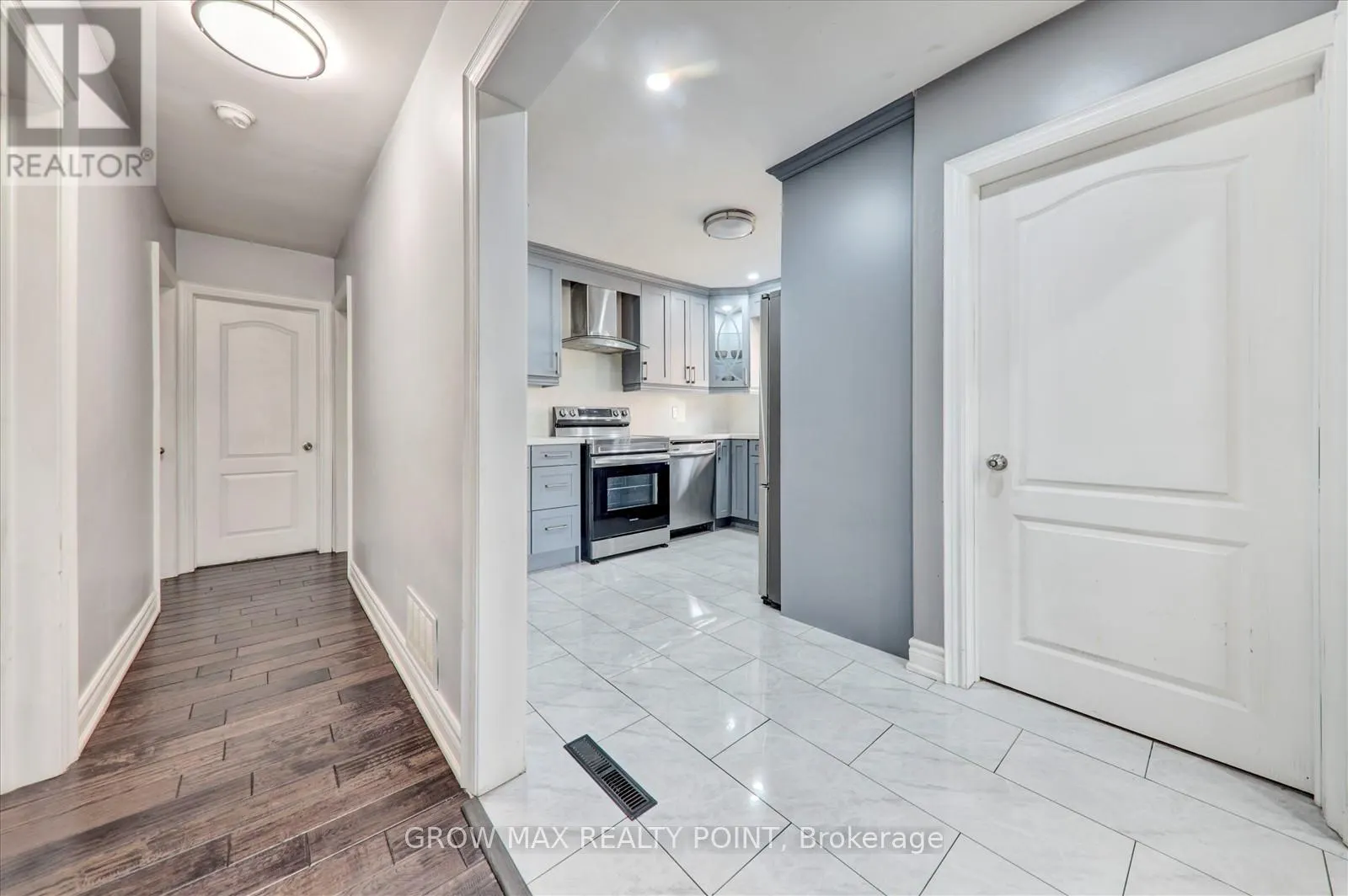 UPPER - 184 CANLISH ROAD E