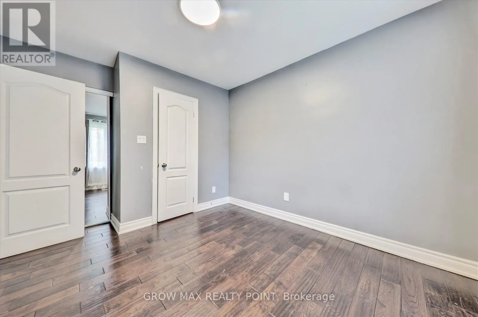 UPPER - 184 CANLISH ROAD E