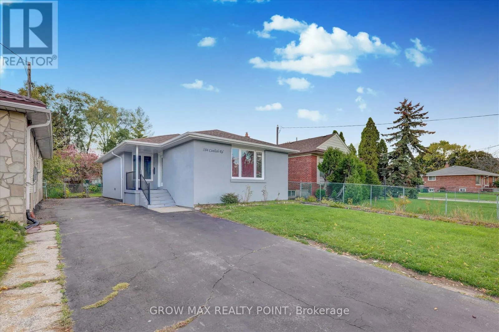 UPPER - 184 CANLISH ROAD E