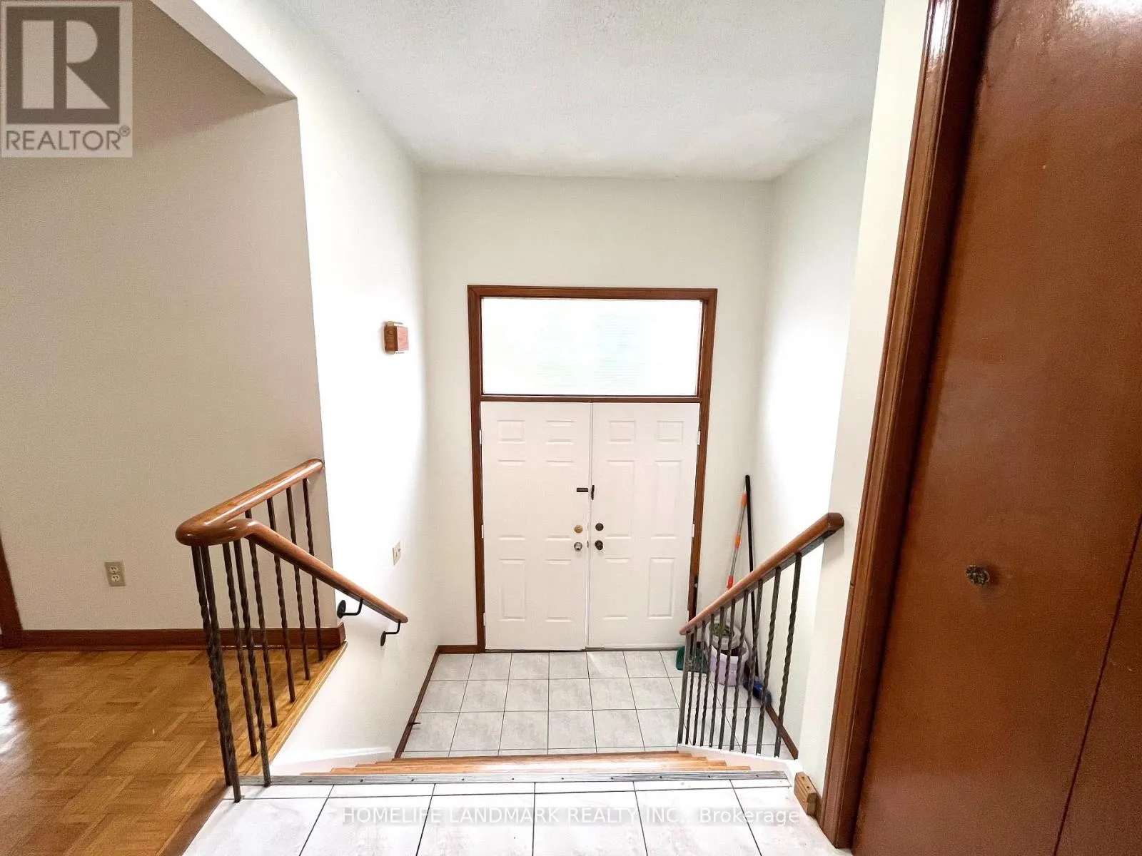 44 LADY CHURCHILL COURT