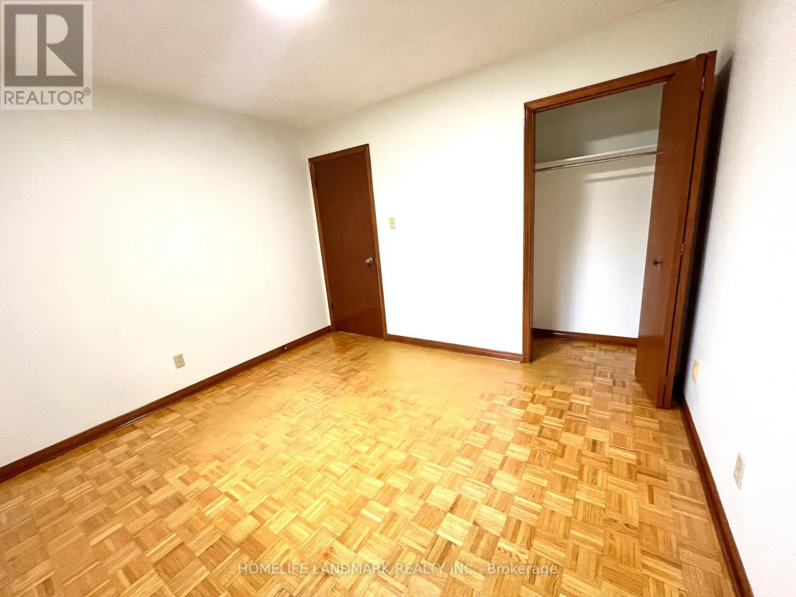 44 LADY CHURCHILL COURT