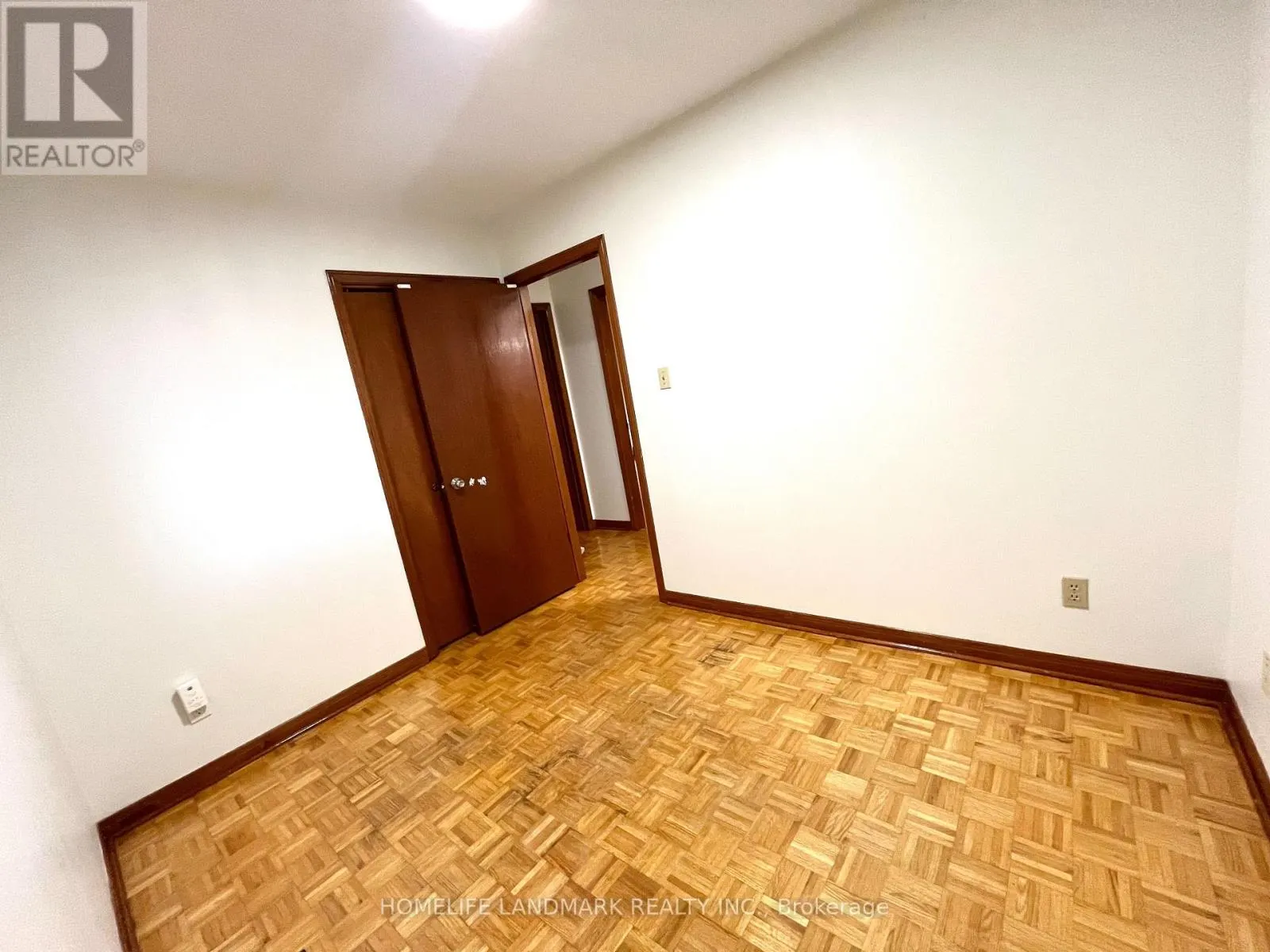 44 LADY CHURCHILL COURT