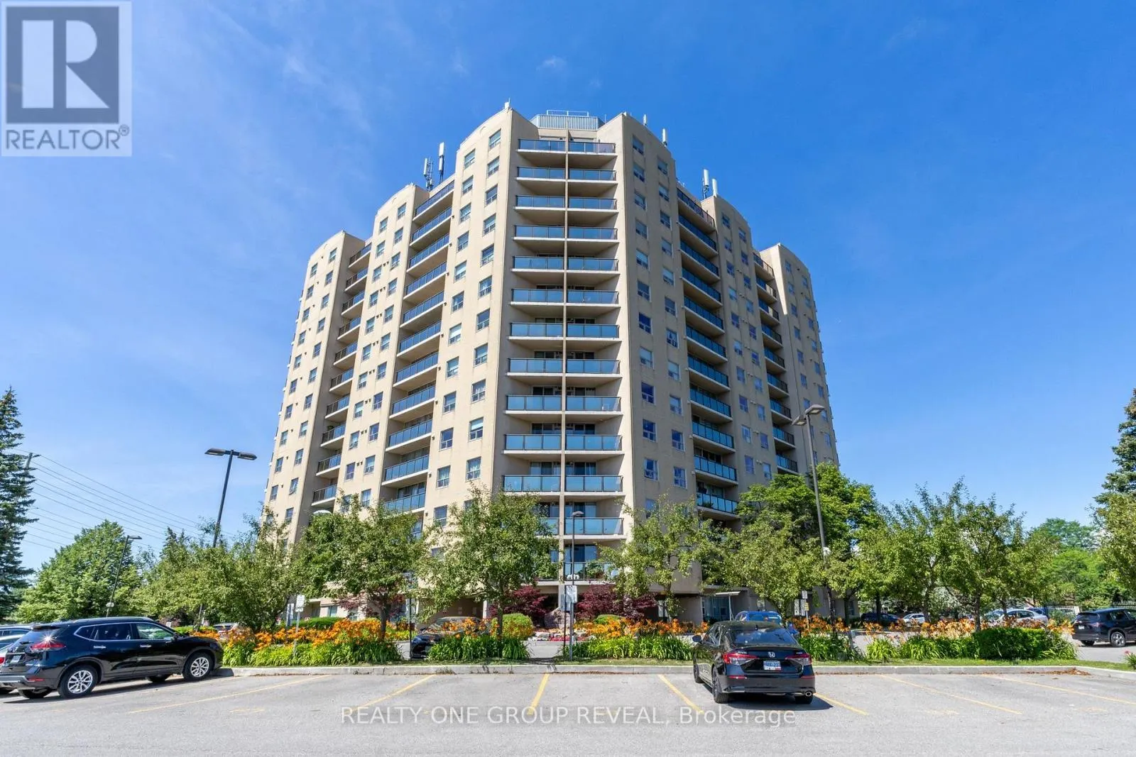 602 - 2 WESTNEY ROAD N