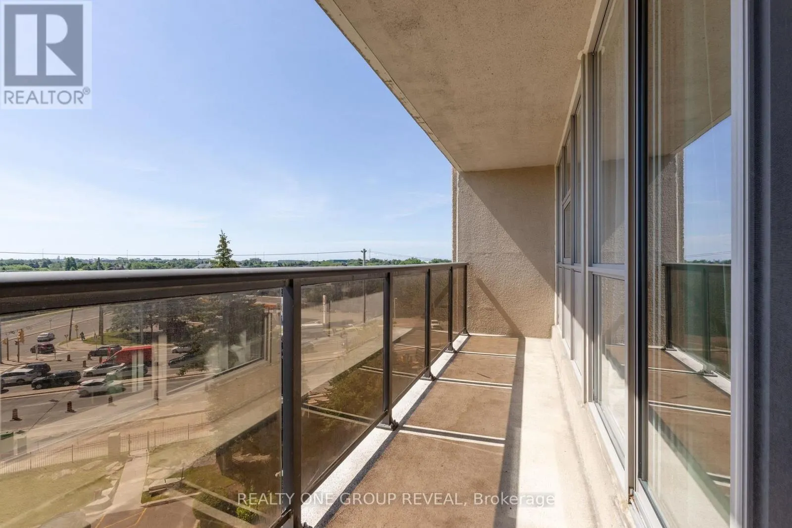 602 - 2 WESTNEY ROAD N