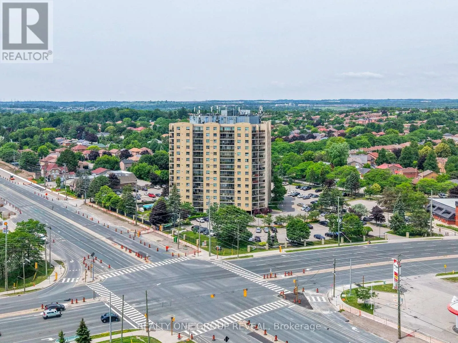 602 - 2 WESTNEY ROAD N