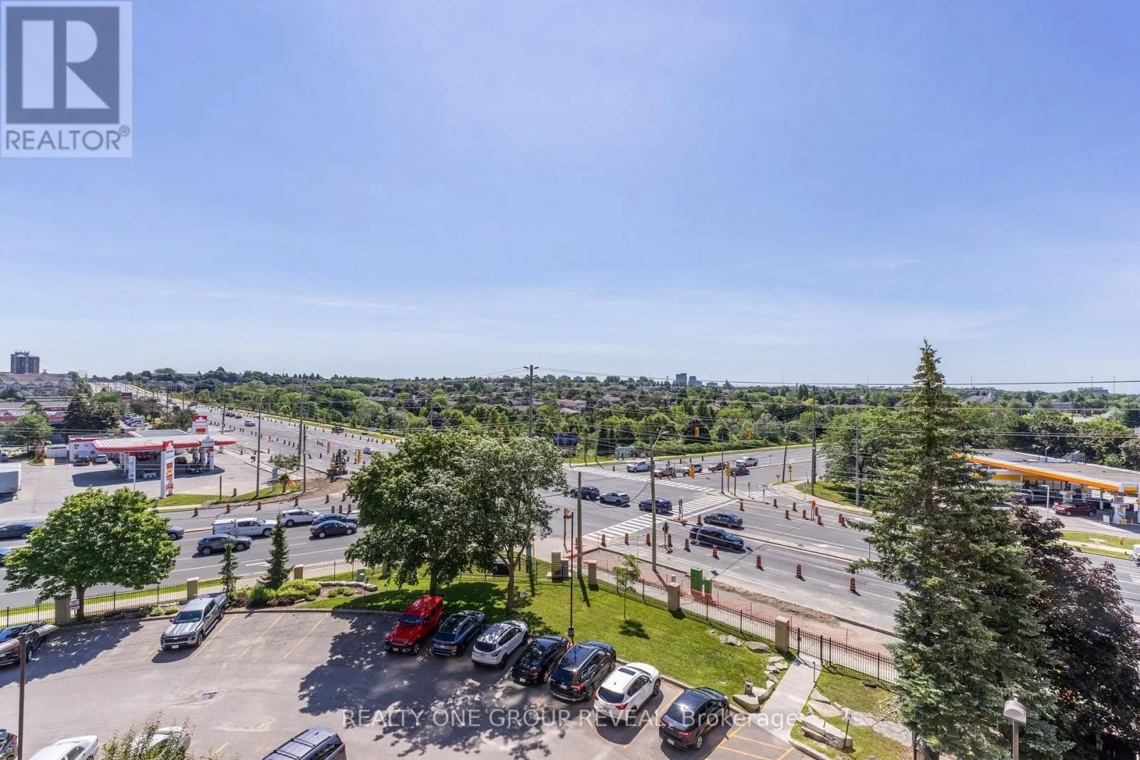 602 - 2 WESTNEY ROAD N