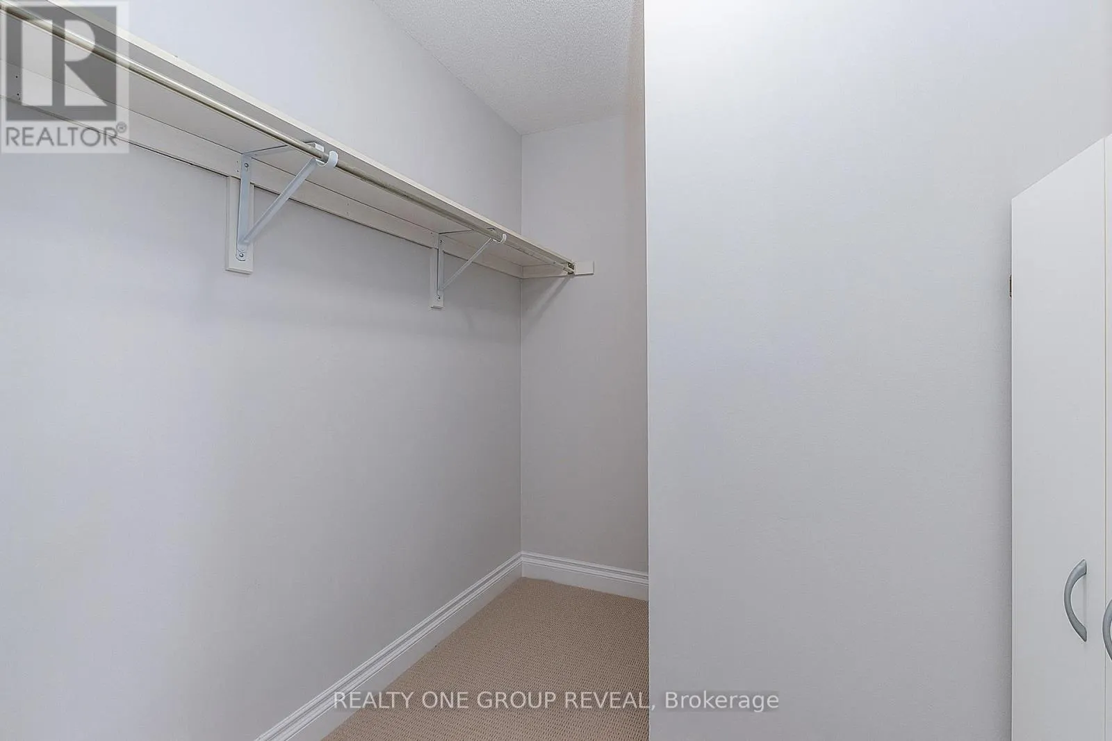 997 COPPERFIELD DRIVE